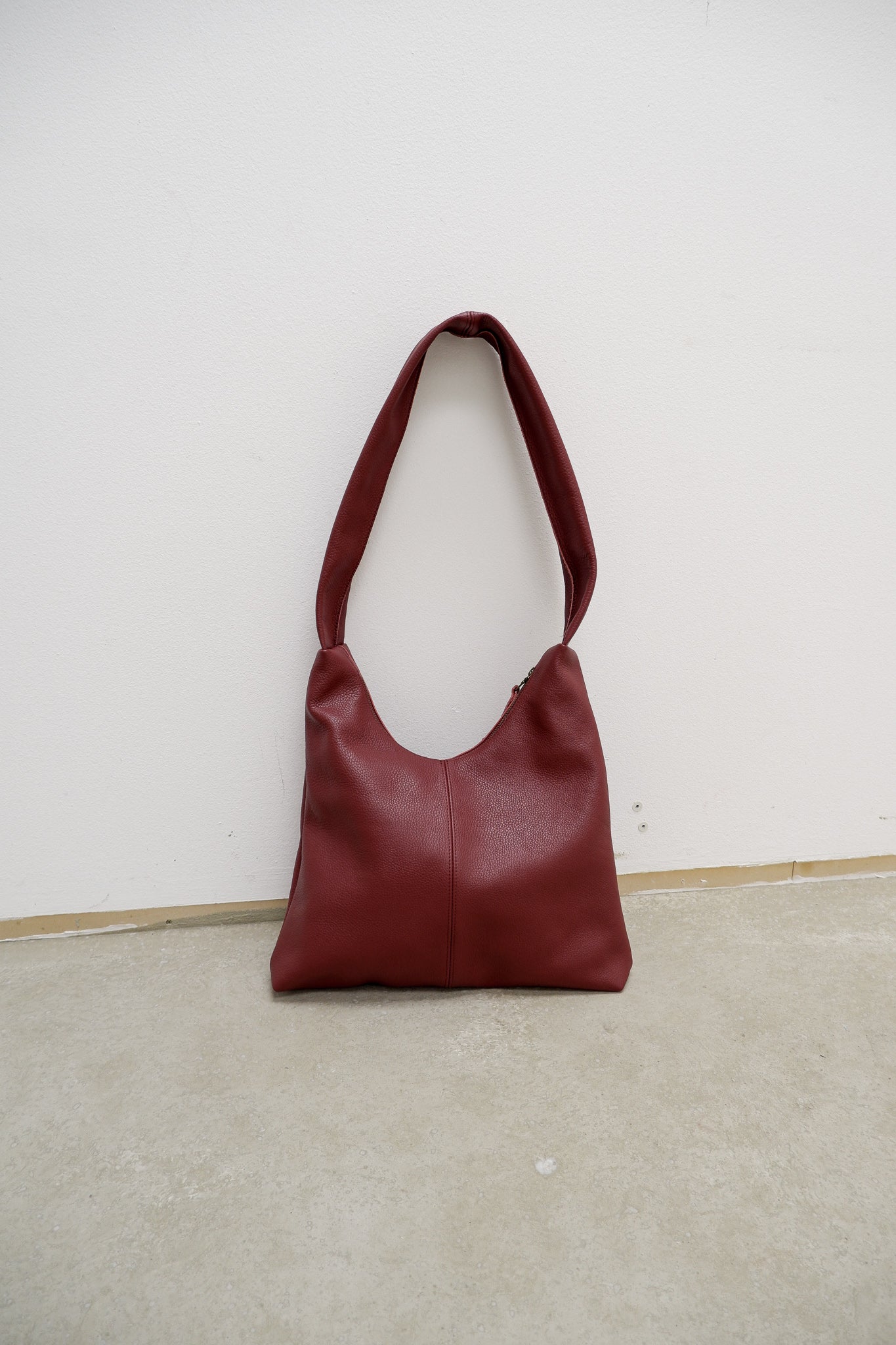 nona - m crossbody bag - maroon