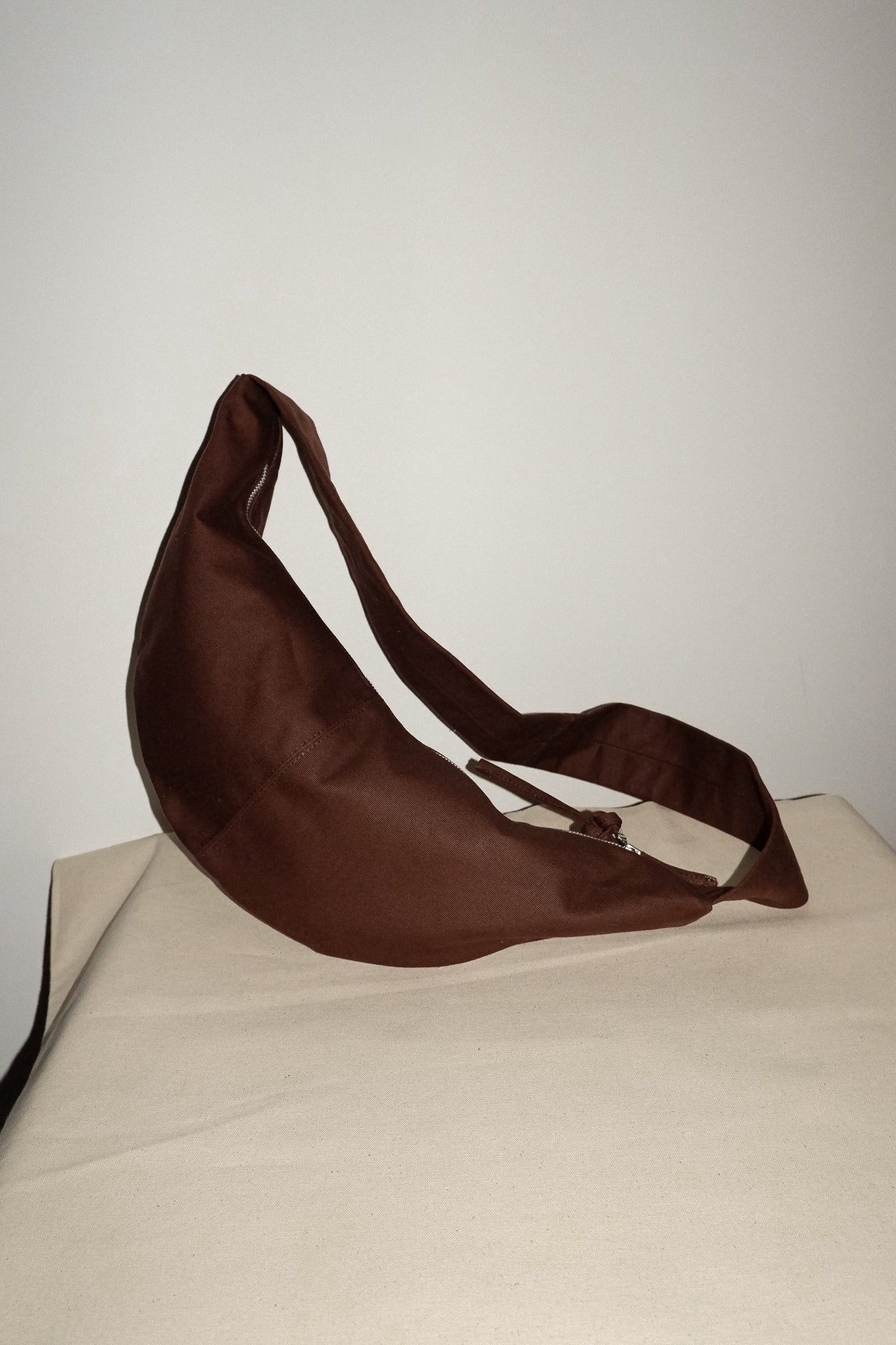 nona - banana bag XL - brown