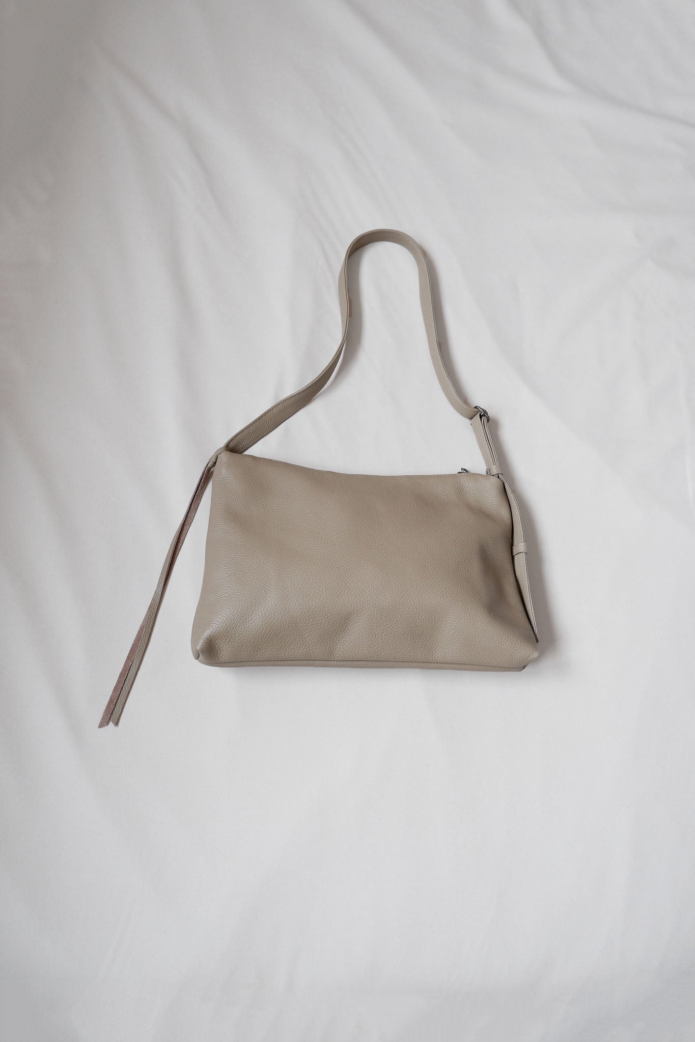 nona zip pocket bag - beige