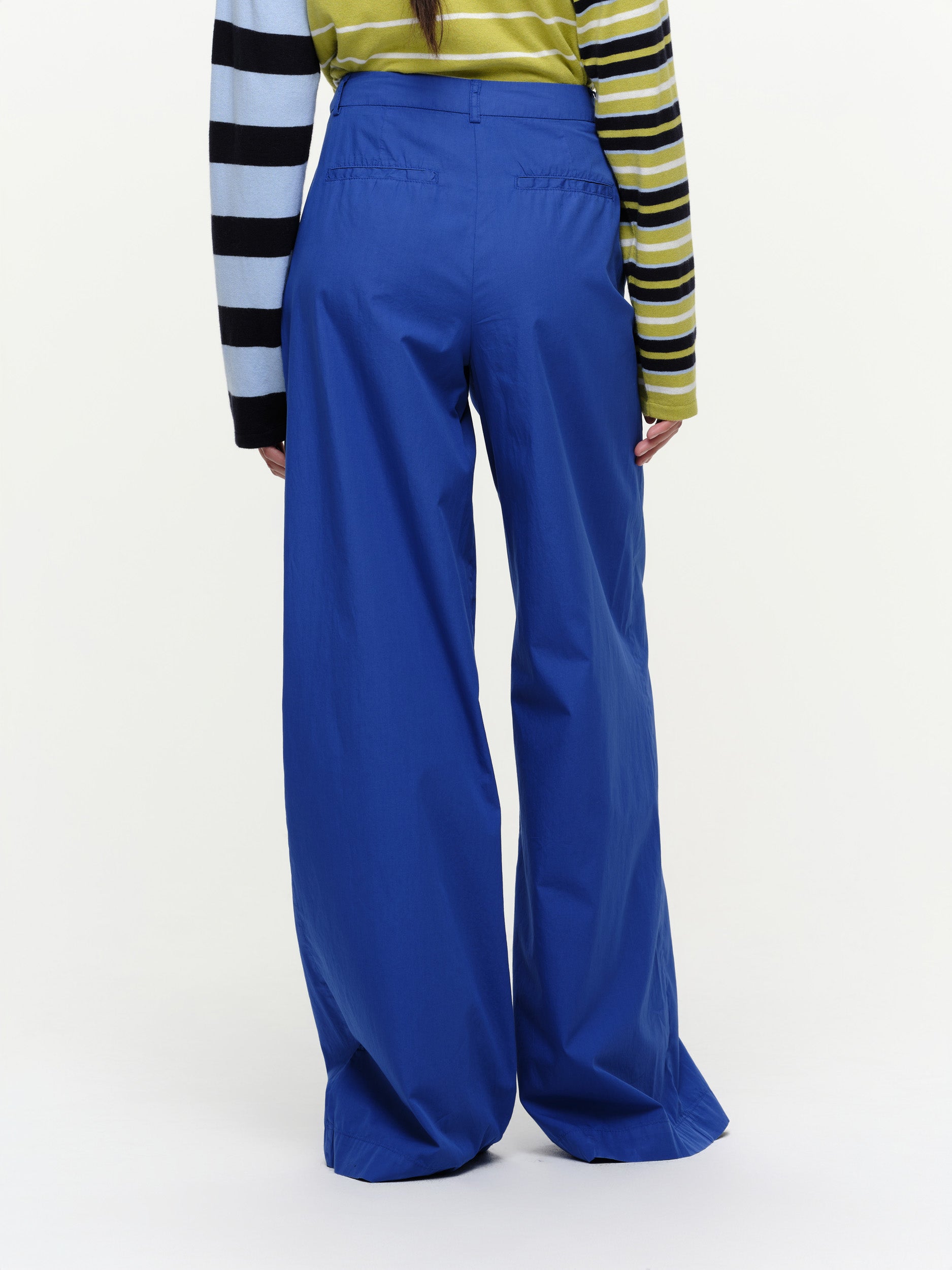 pansmokey c - electric blue