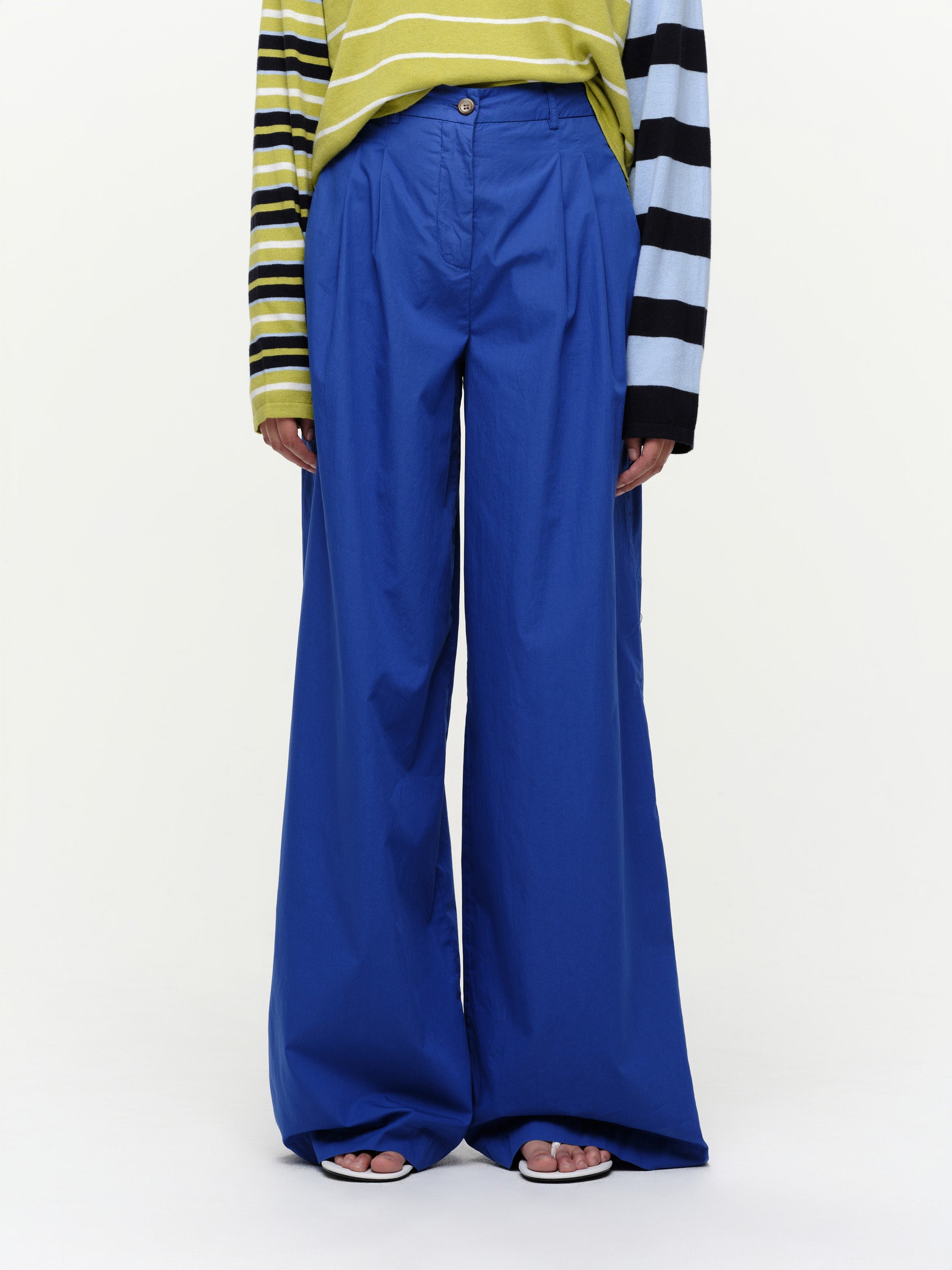 pansmokey c - electric blue