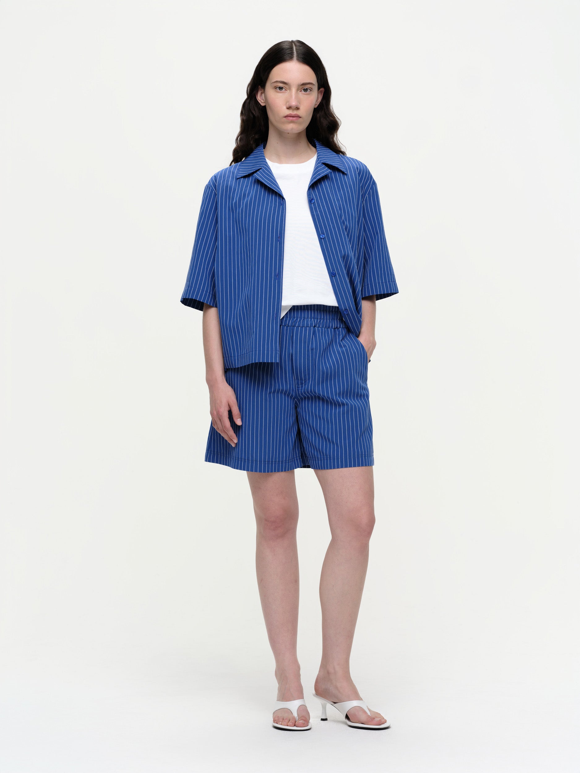 tulla - electric blue