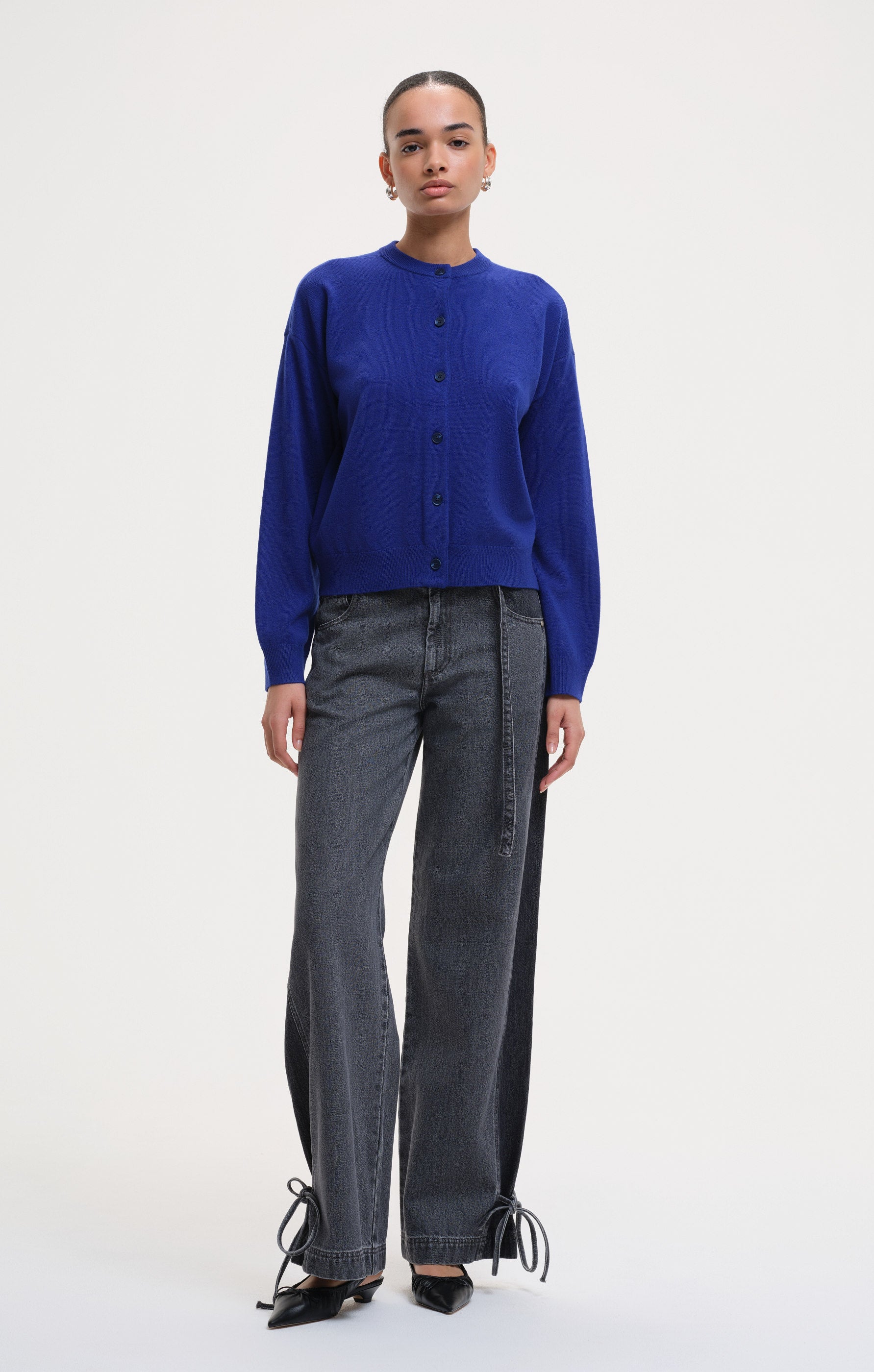 karla - electric blue