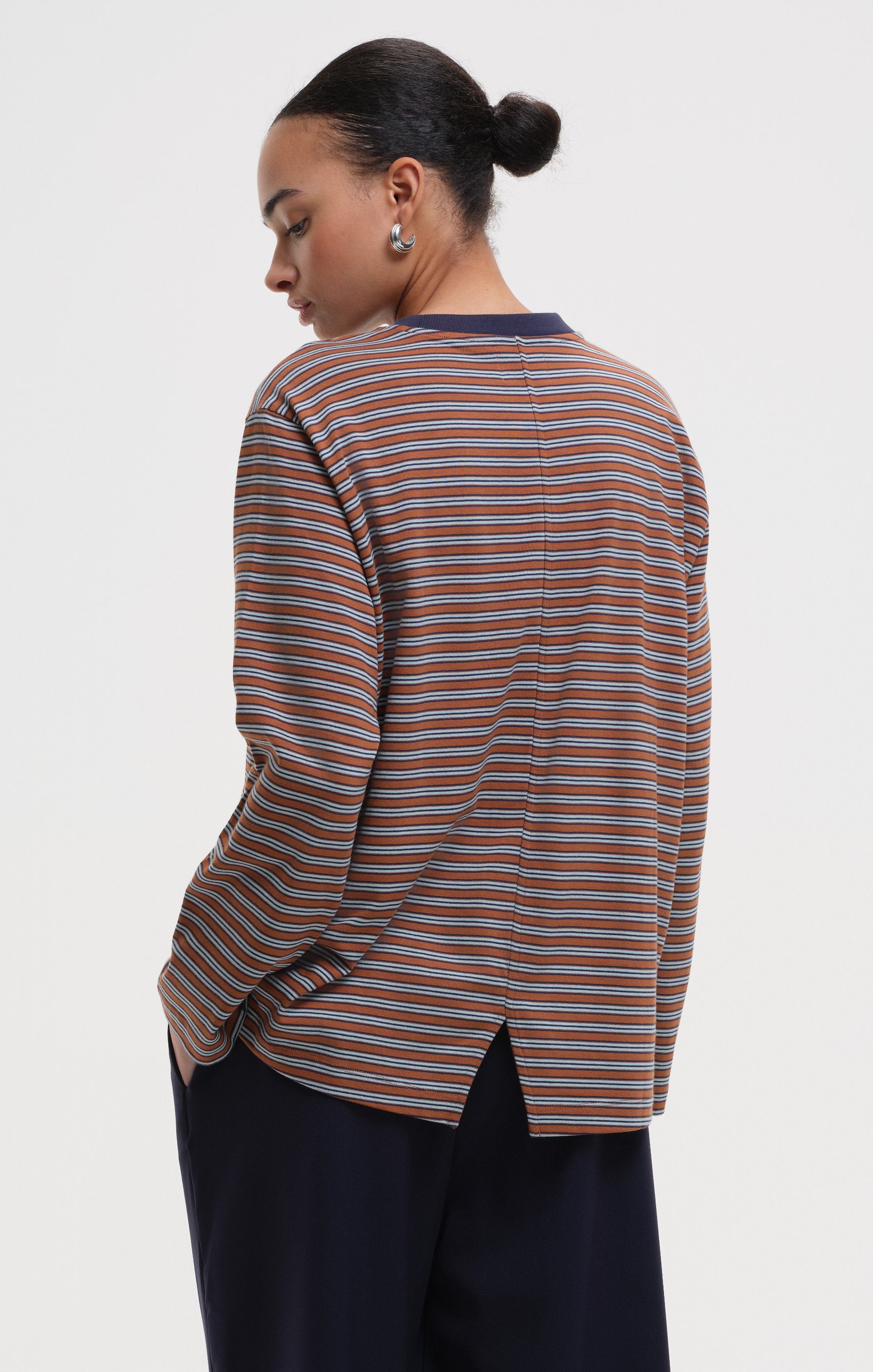 leo s - brown