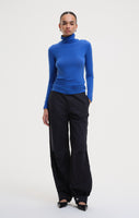 vera - electric blue