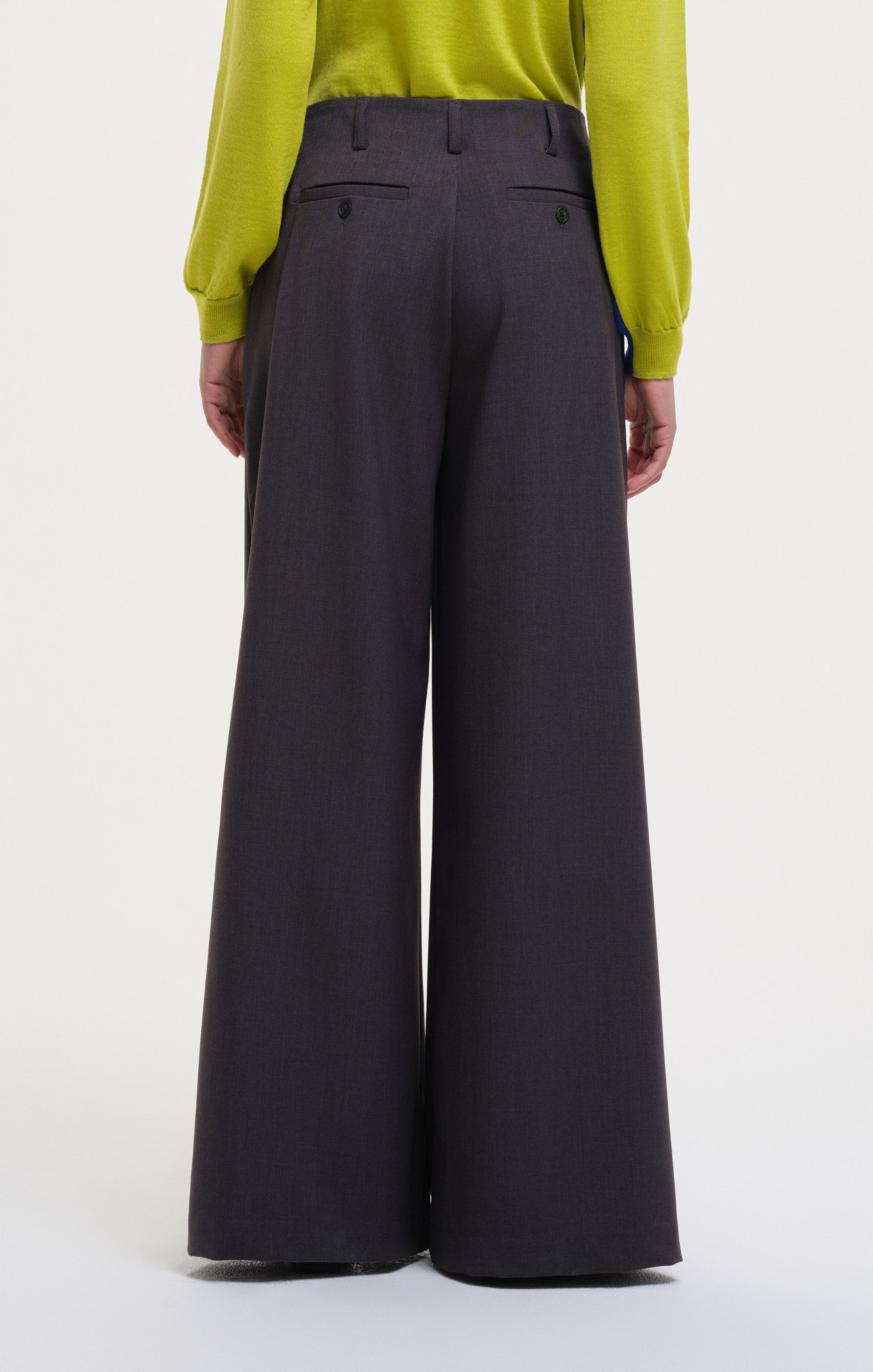 patti - grey