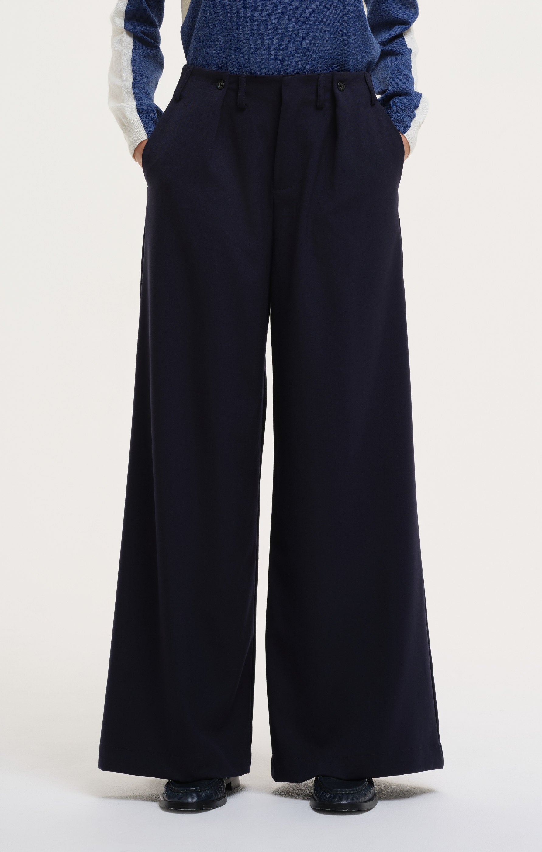 patti - navy